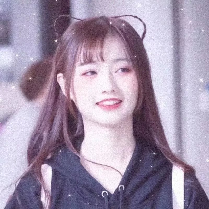 年轻女人
